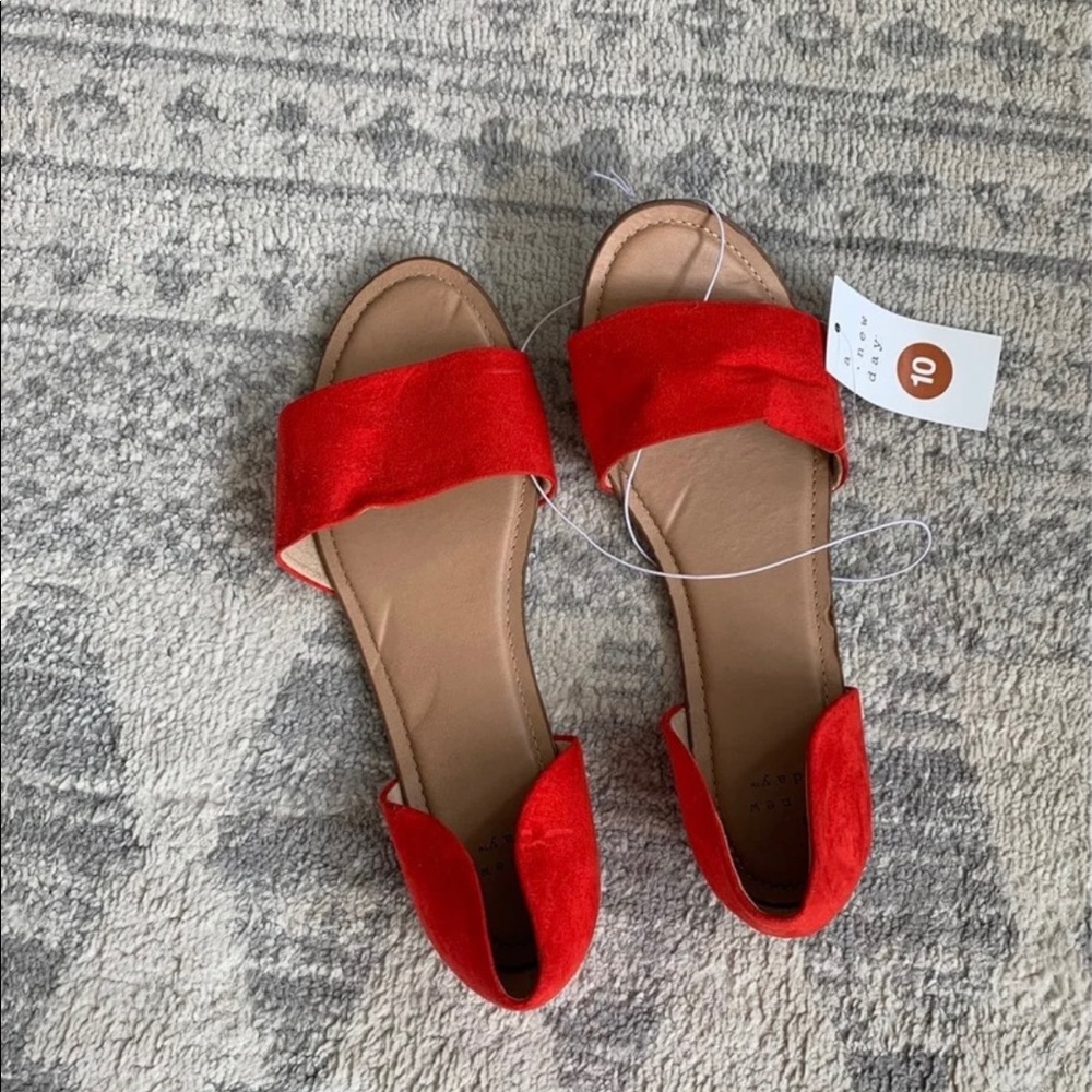 Sandals - size 10 - NWT